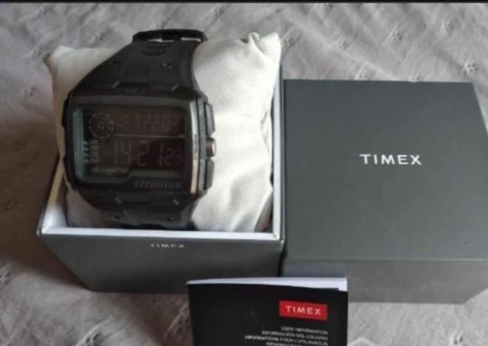 Reloj Timex nuevo en caja