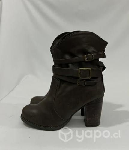 Botín Texano 100% Sintético Marca Regatta N*38