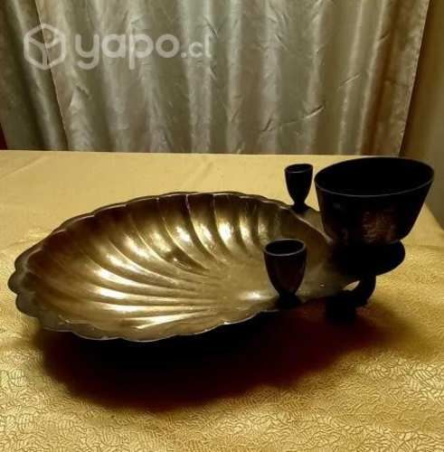 Fuente bronce antigua