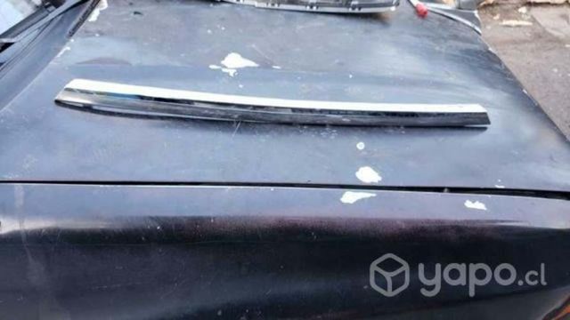 Cromado portalon Suzuki Ertiga 2019 2022 buen esta