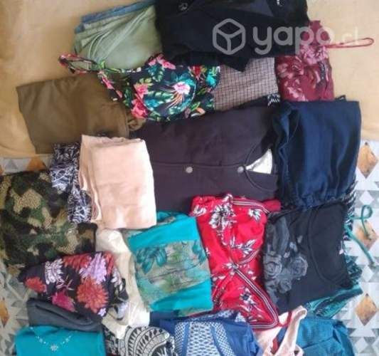 Lote de ropa, se encuentra en buen estado