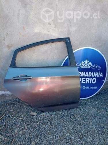 Puerta trasera derecha Hyundai sonata