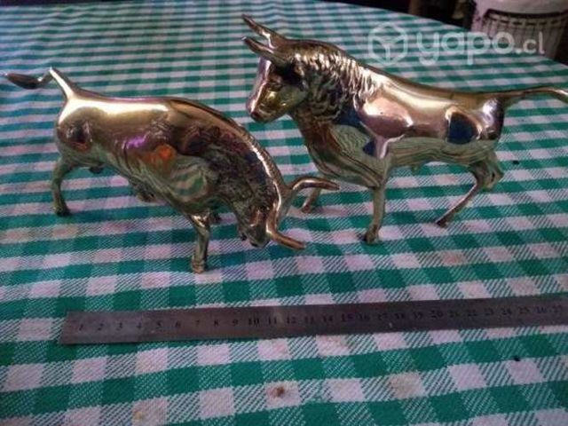 Toros de bronce
