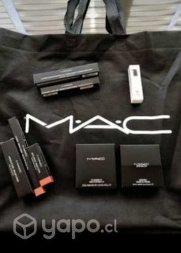 Lápiz delineador de labios Mac