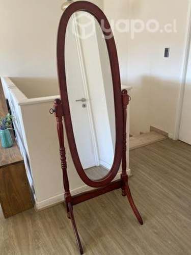 Espejo de pie