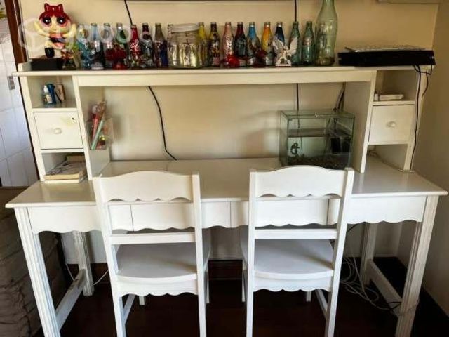 Escritorio con silla