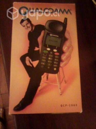 Antiguo teléfono celular Qualcomm