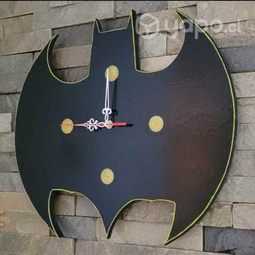 Reloj mural de batman de pintura y resina epoxi