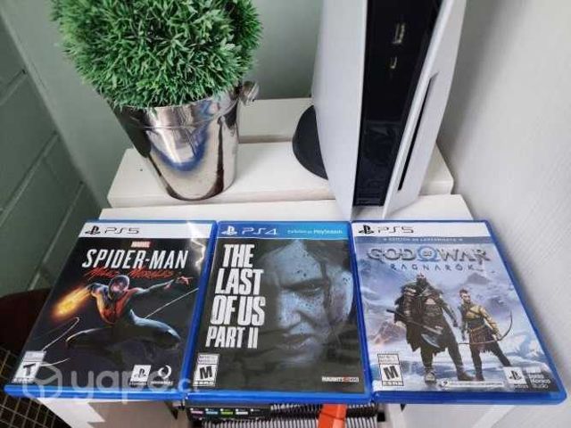 Playstation 5 con 3 juegos