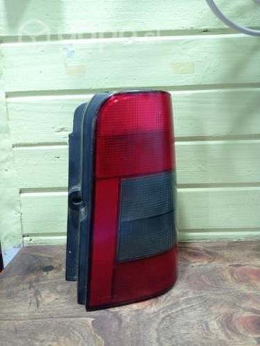 Foco derecho Peugeot partner