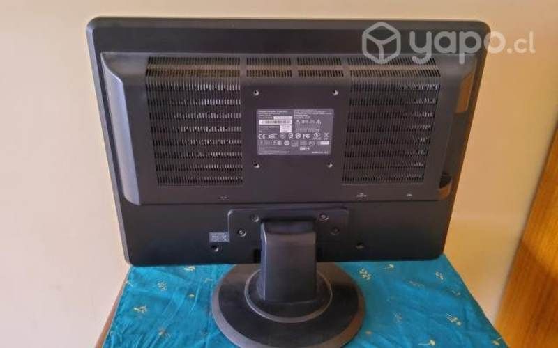 Pantalla 23" marca Compac