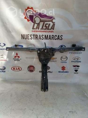 Frontal superior y chapa mitsubishi L