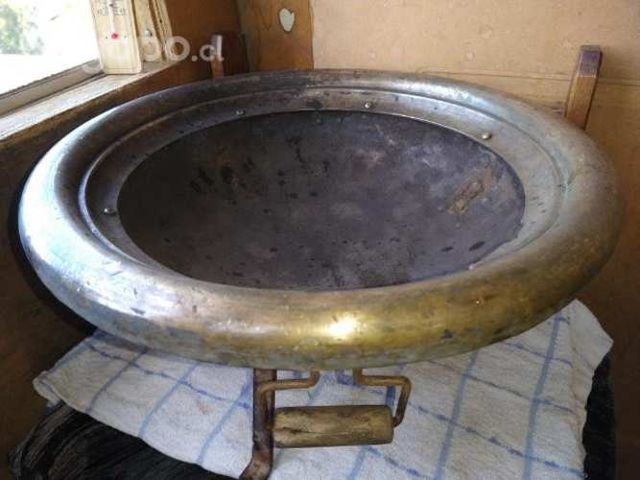 Calentador bronce macizo y cobre,antiguo reliquia