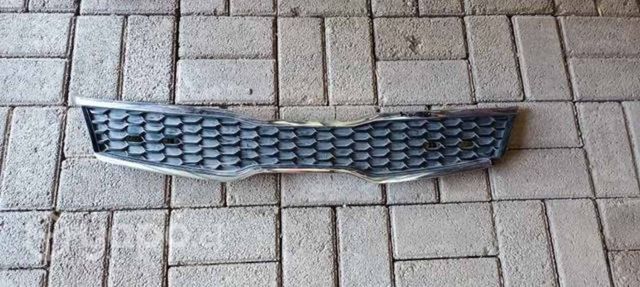 Rejilla Kia rio 2014