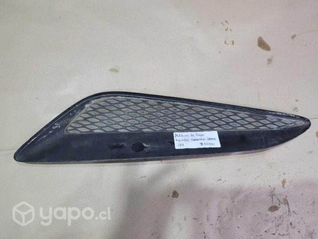 Moldura de capot hyundai genesis 2014