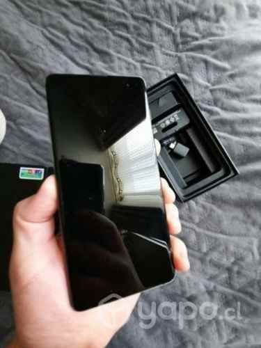 Celular samsung S10 plus POCO USO. IMPECABLE