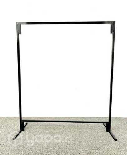 Percheros metálicos desarmables