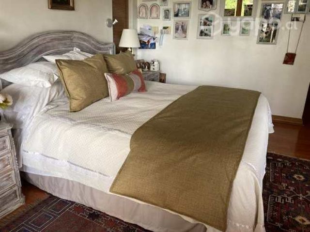 Piecera con almohadones verde pistacho y cojin