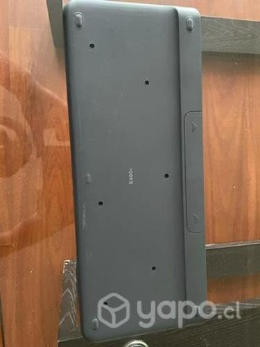 Teclado inalámbrico Logitech k400+ seminuevo