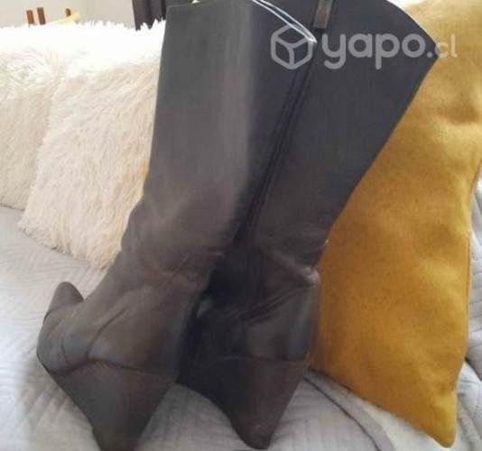 Hermosa botas , perfecto estado , marca zapa