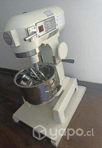 Batidora Maigas 10L como Nueva
