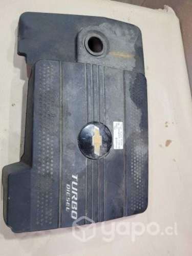 Tapa cubre motor de chevrolet orlando 2015