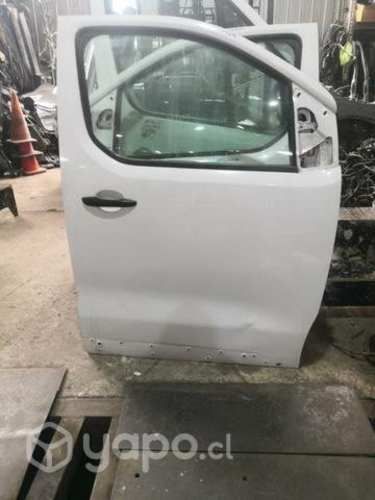 Puerta delantera derecha Peugeot expert 2019