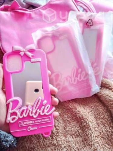 Forro barbie con espejo (iphone 11)