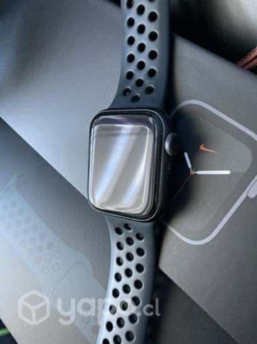 Apple Watch SE Nike