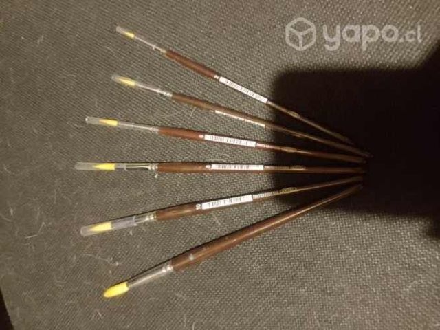 Pinceles redondos artel