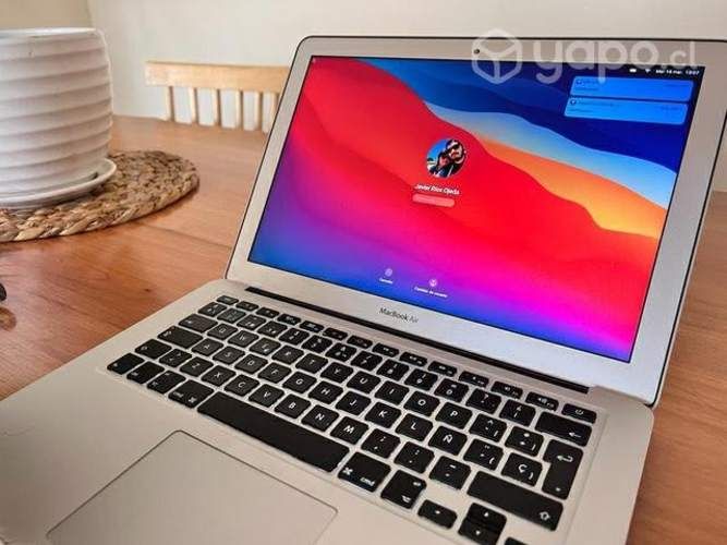 MacBook Air 2017 i5 256gb 8gb ram