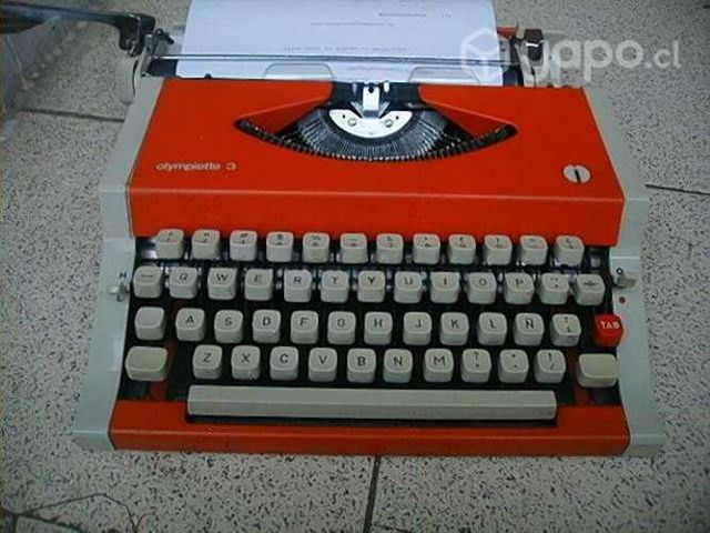 Maquina escribir antigua buen estado