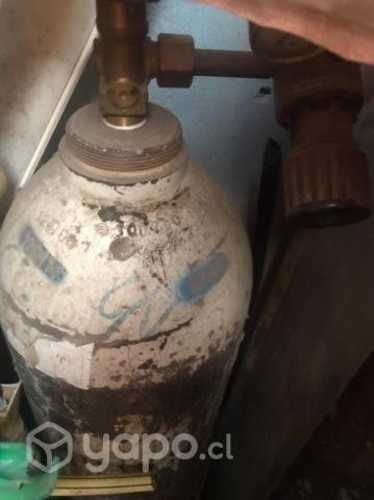 Tubos de oxigeno vacios