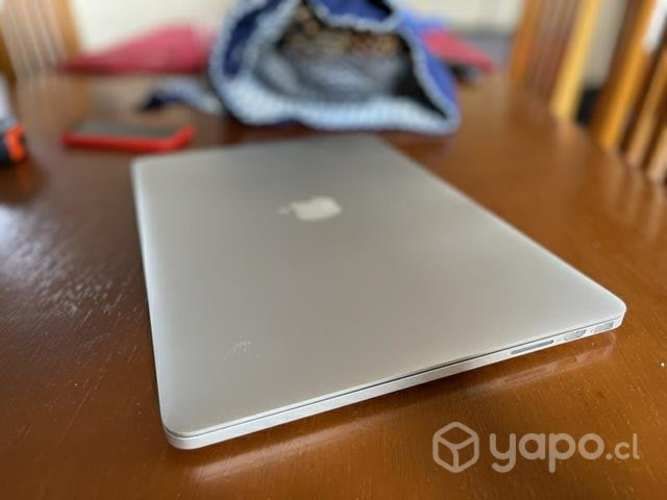 MacBook Pro (Retina, 15-inch, Mid 2015) excelente