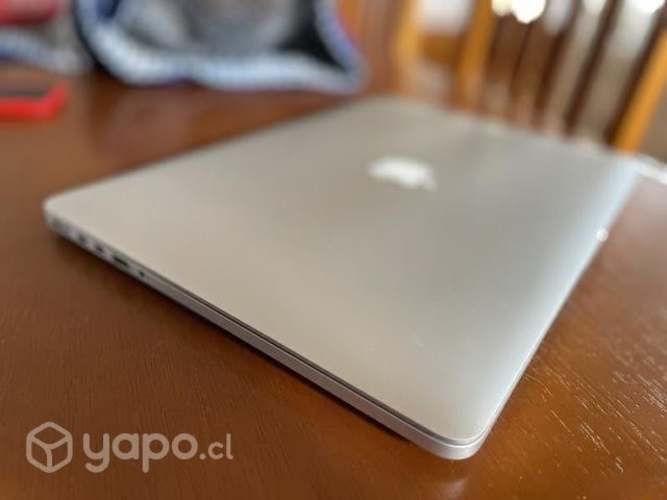 MacBook Pro (Retina, 15-inch, Mid 2015) excelente