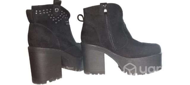 Botines negros