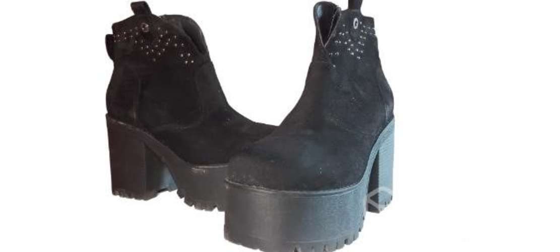 Botines negros