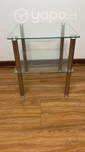 Mesa lateral de vidrio con repisa Medidas: 40 x 40