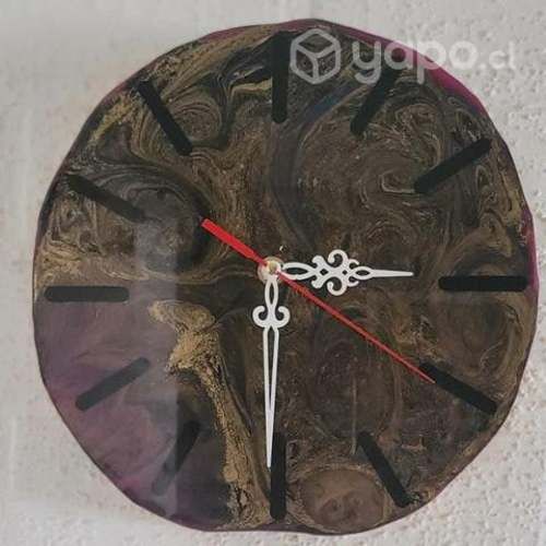 Reloj mural en resina epoxi
