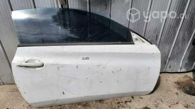 Puerta delantera derecha hyundai genesis 2014