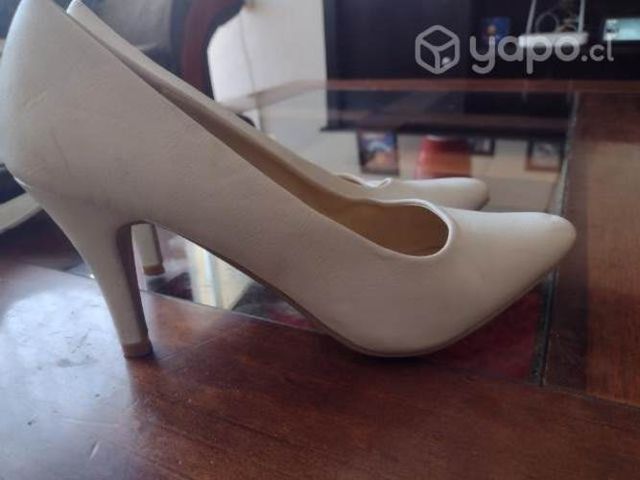 Zapatos varios de mujer impecables