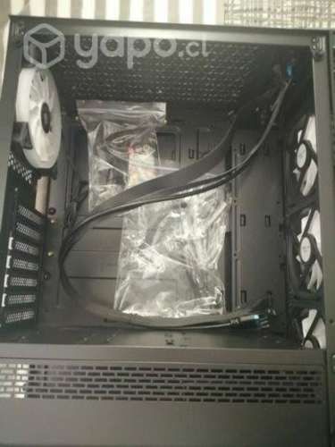 Gabinete gamer nuevo en su caja