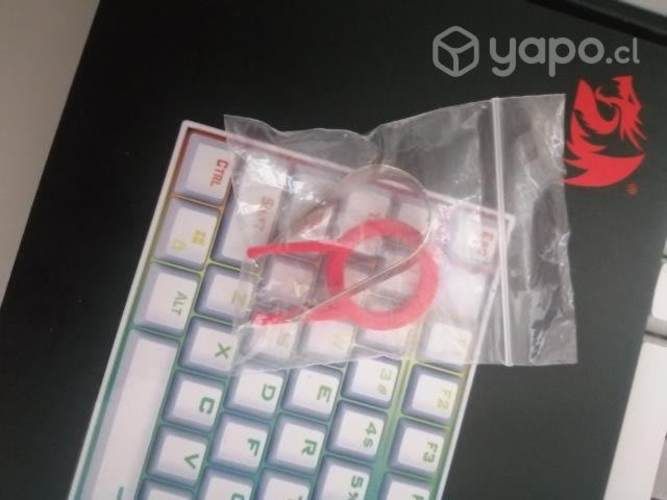 Teclado Redragon Kumara full RGB
