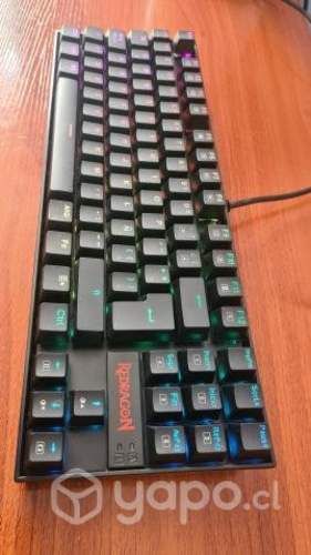 Teclado Gamer Mecanico Redragon RGB Kumara