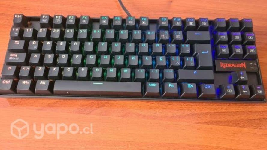 Teclado Gamer Mecanico Redragon RGB Kumara