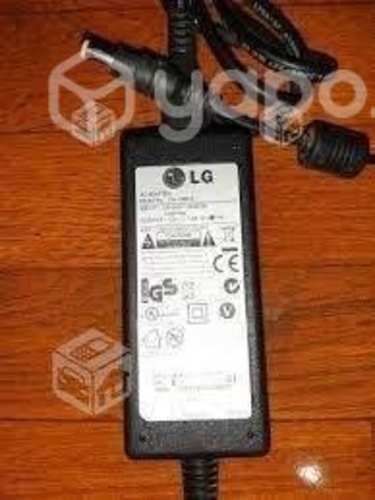 Adaptador LG Modelo DA 18B12