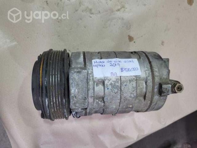 Motor de aire acondicionado np300 2019