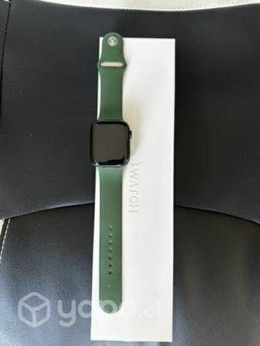 Apple Watch S7, con todo los accesorios originales