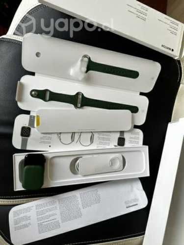 Apple Watch S7, con todo los accesorios originales