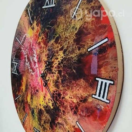 Reloj mural en resina epoxi